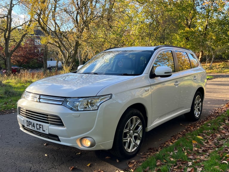 2014 MITSUBISHI OUTLANDER PHEV, GX4H,AUTO, HYBRID, (1998 cc), SERVICE HISTORY,   