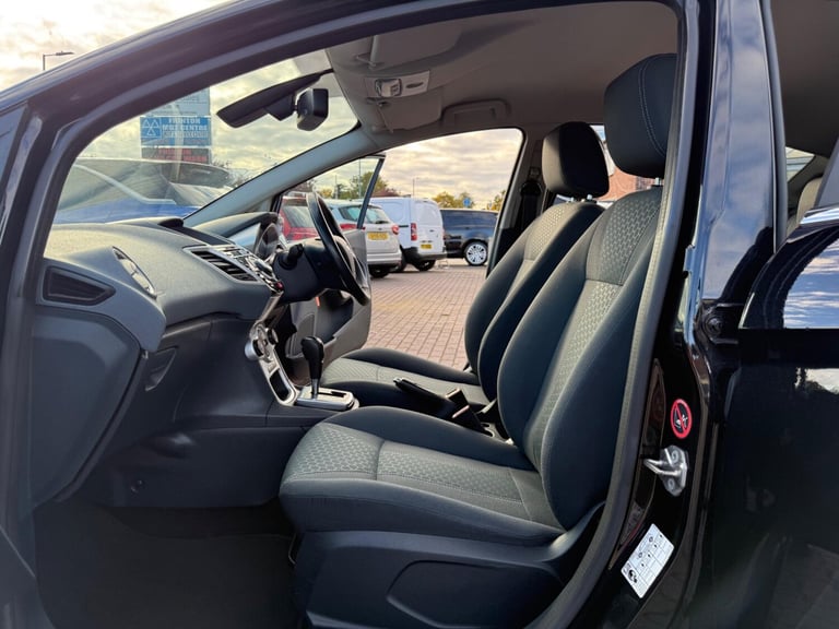 2011 Ford Fiesta 1.4 Titanium 5dr HATCHBACK Petrol Automatic
