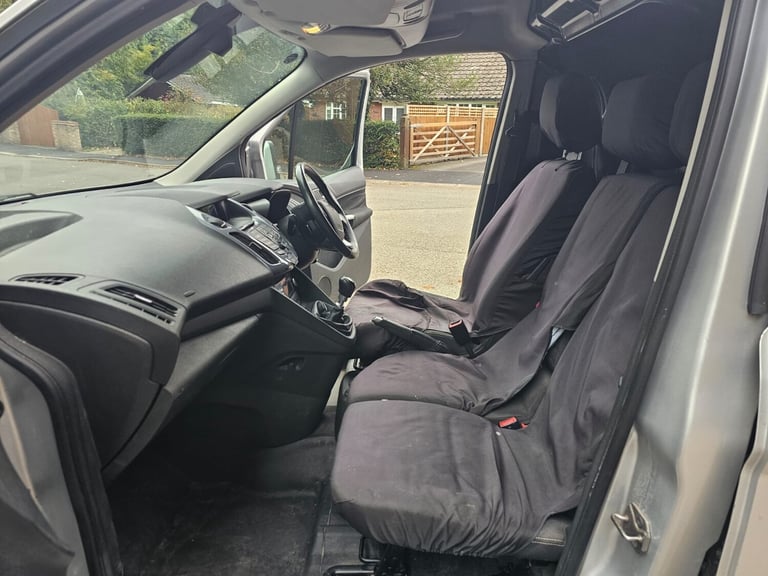 FORD TRANSIT CONNECT 1.6 TDCi LIMITED ALLOYS CRUISE A/C 3 SEATS NO VAT SILVER