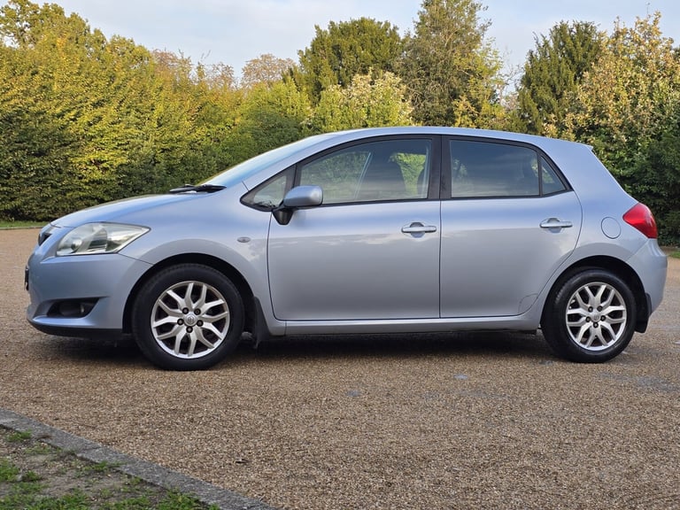 2007 Toyota Auris 1.6 Automatic VVTi TR MM 5dr . 87000 Miles . CHEAP on Fuel. GOOD Car. HATCHBACK...