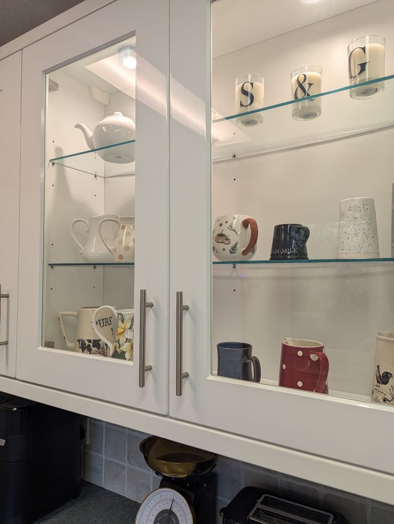 Second hand kitchen in-situ
