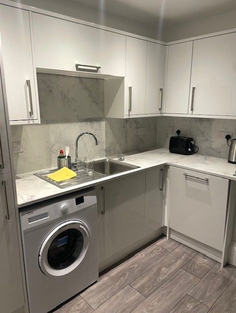 DOUBLE BEDROOM for flat share in very spacious, 3 bed HMO flat in Bruntsfield – available NOW