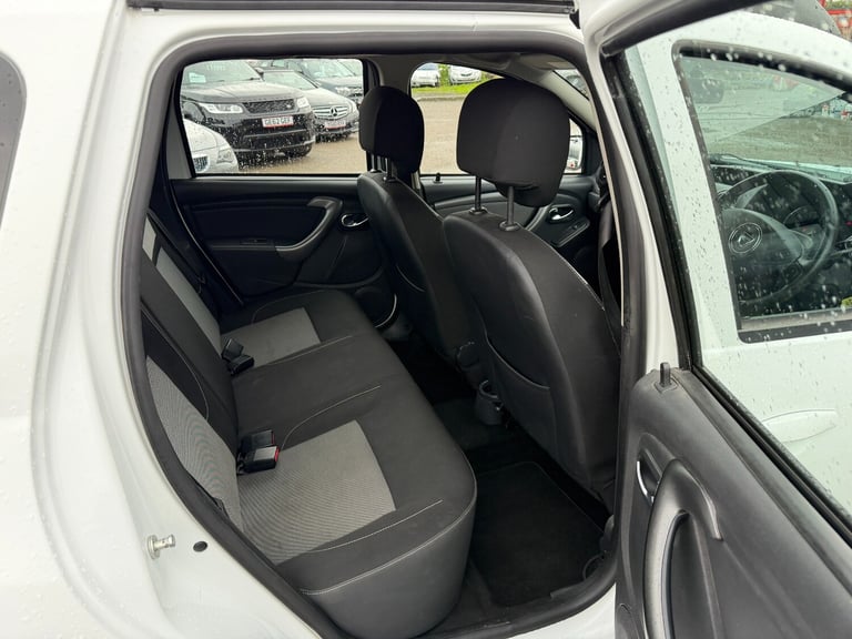 2017 Dacia Duster 1.2 TCe 125 Laureate 5dr HATCHBACK Petrol Manual