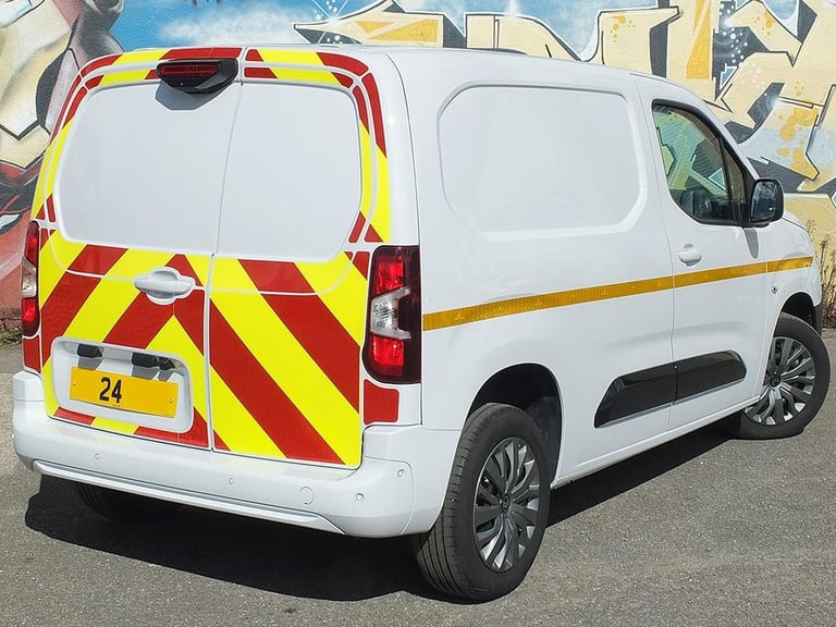 2024 Citroën Berlingo 1000 M Driver Edition BlueHDi 100PS S&S L1 Small Panel Van