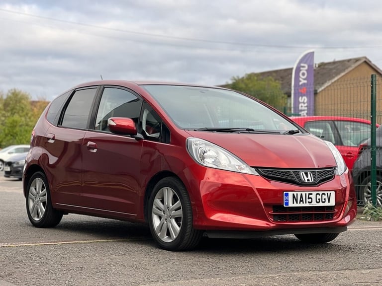 image for 2015 Honda Jazz 1.4 i-VTEC ES Plus 5dr CVT HATCHBACK PETROL Automatic