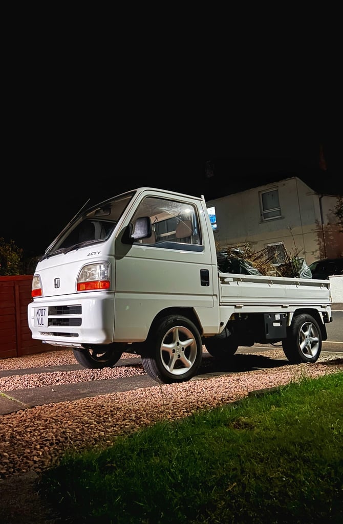 Honda Acty mini truck