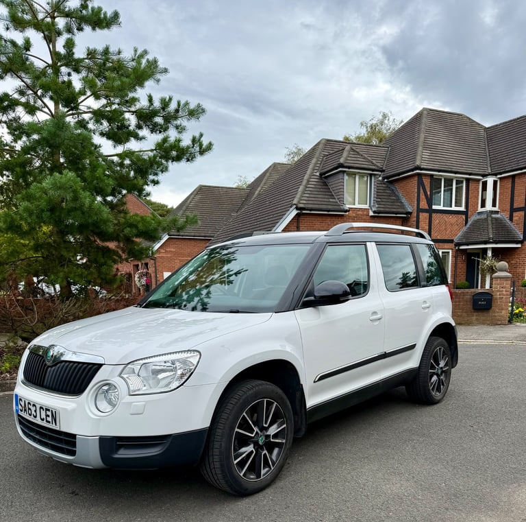 Skoda, YETI, Hatchback, 2013, Manual, 1968 (cc), 5 doors