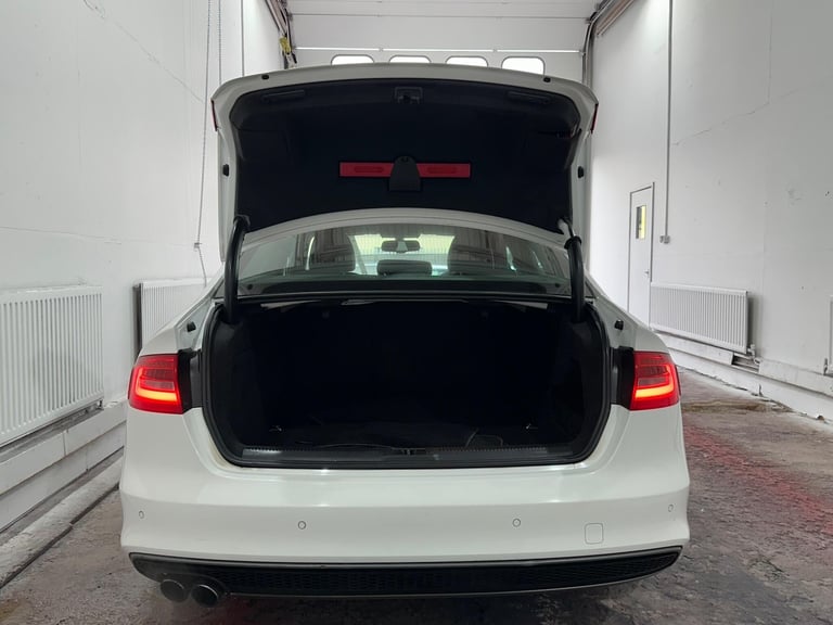 2015 Audi A4 1.8 TFSI S line Euro 6 (s/s) 4dr (Nav) SALOON Petrol Manual