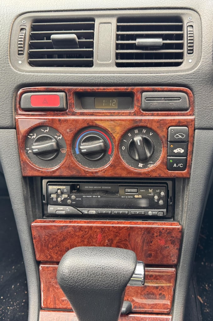 1998 Honda Accord 2.0i SE 4dr (sun roof, a/c) SALOON Petrol Automatic