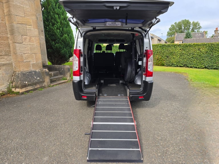 2012 Peugeot Expert Tepee 1.6 HDi L2 Comfort = Wheelchair Accessible Vehicle / Wav MPV Diesel Manual