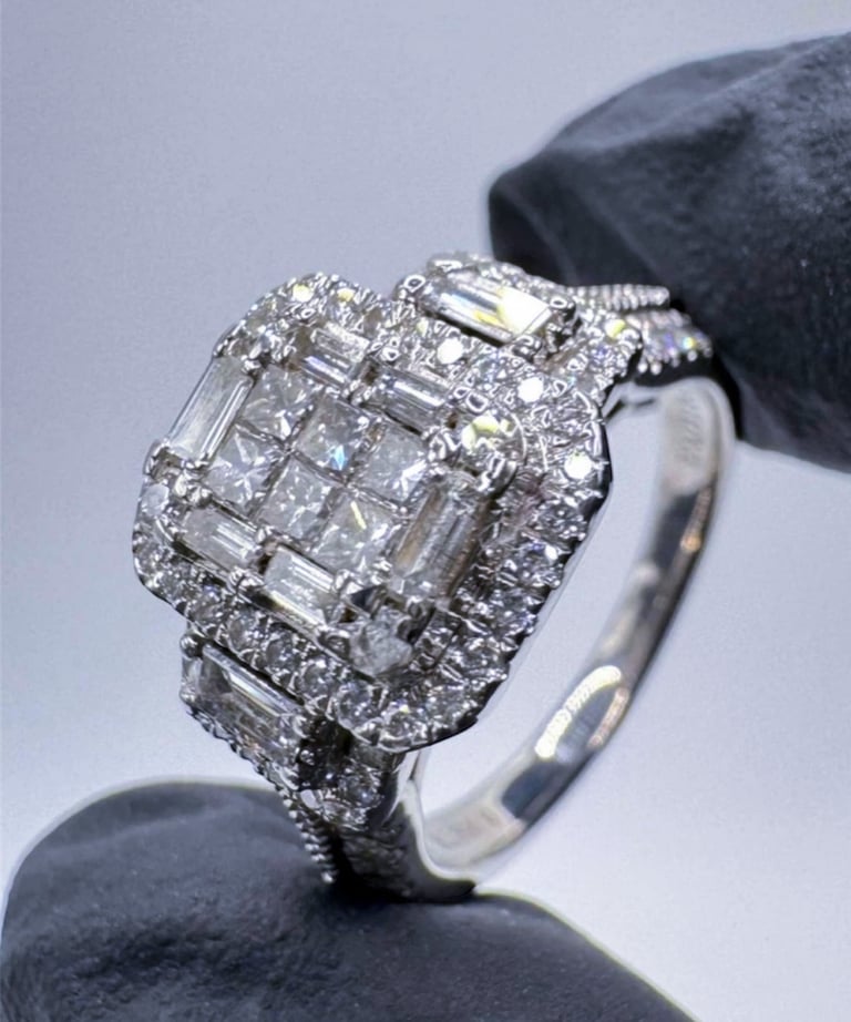 Stunning Vera Wang 0.95ct Engagement Ring 18ct White Gold Cost £5,500