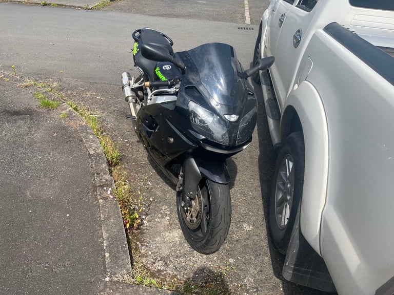 Kawasaki, 2004, 899 (cc)
