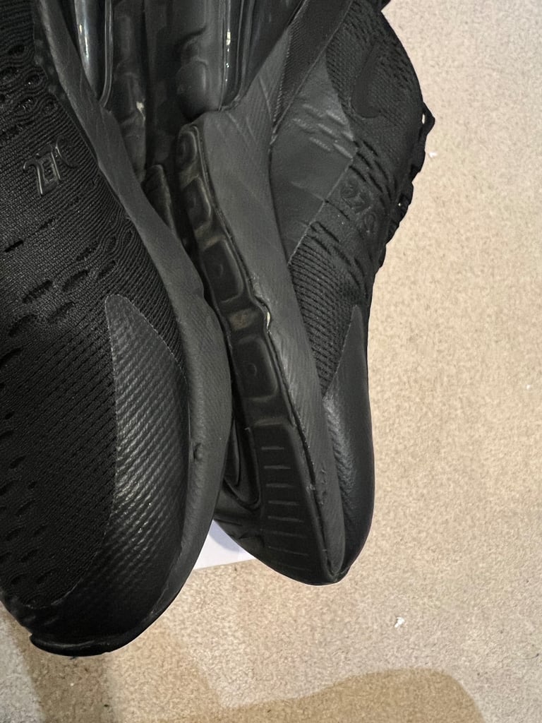 Nike Air Max 270 Triple Black Mens Size 8 £85