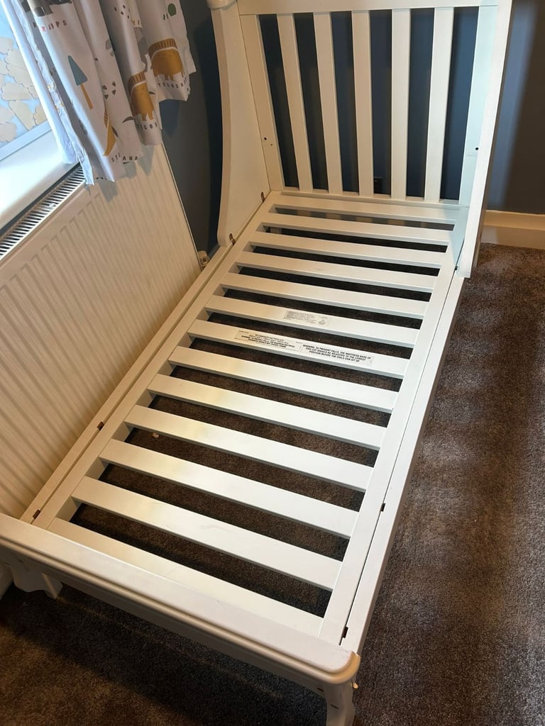Florence Cot Bed Mamas and Papas