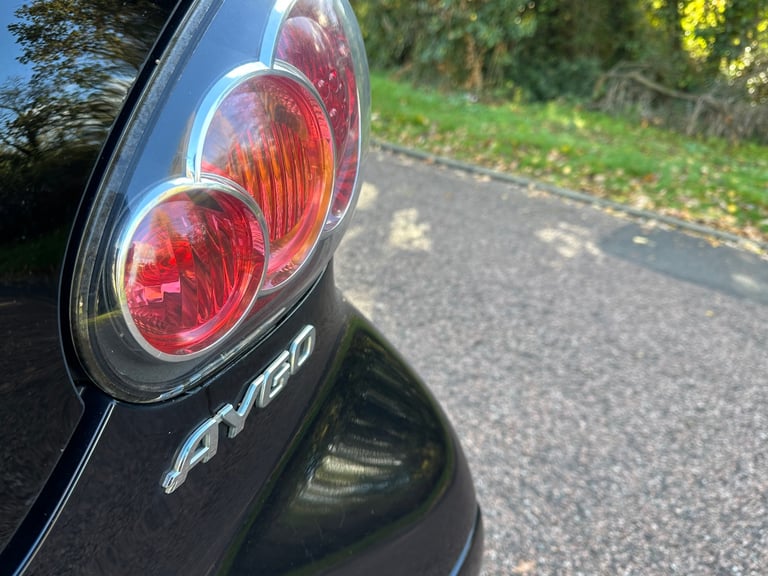 Toyota, AYGO, Hatchback, 2014, Manual, 998 (cc), 5 doors