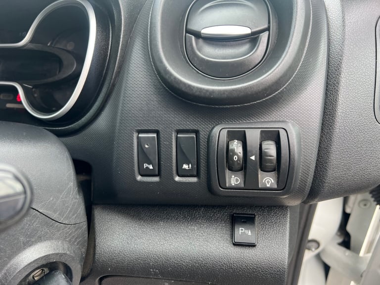 2021 Renault Trafic SL30 ENERGY dCi 120 Business Van PANEL VAN Diesel Manual