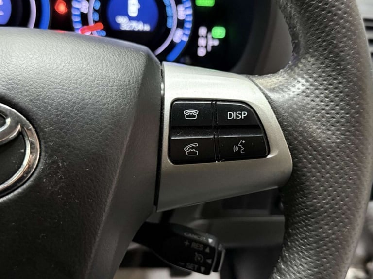 2012 Toyota Auris 1.8 VVT-h T Spirit CVT Euro 5 (s/s) 5dr Hatchback Hybrid Automatic