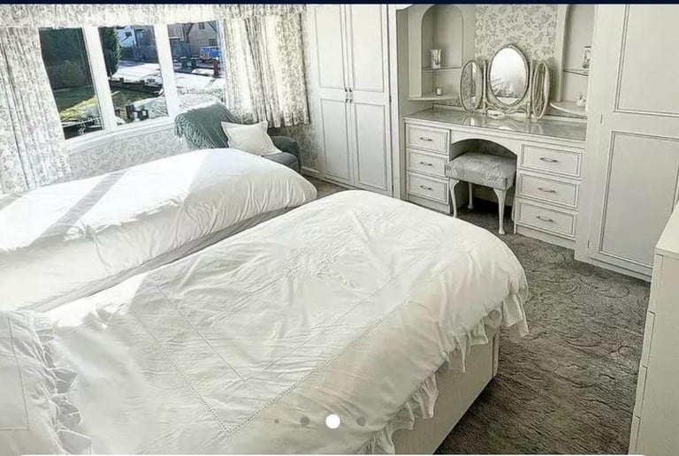 House share - two rooms available 