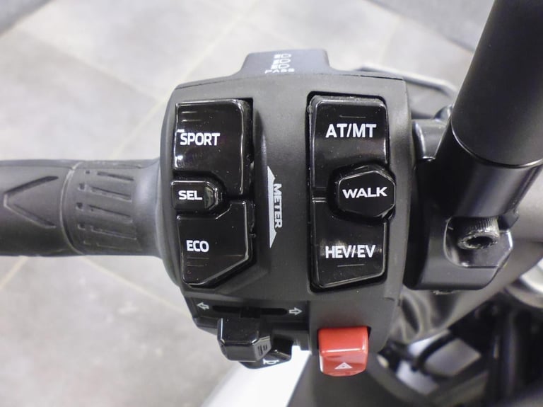 2025 KAWASAKI Z7 HYBRID