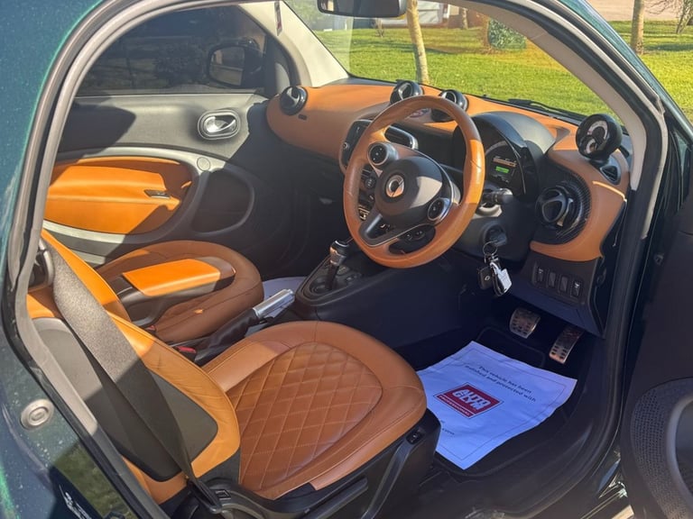 2021 SMART FORTWO 17.6KWH RACING GREEN EDITION COUPE 2DR ELECTRIC AUTO (22KW CHA