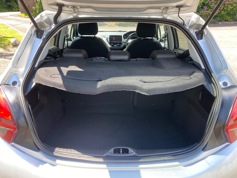 2018 Peugeot 208 1.6 BlueHDi 100 GT Line 5dr [non Start Stop] HATCHBACK Diesel Manual