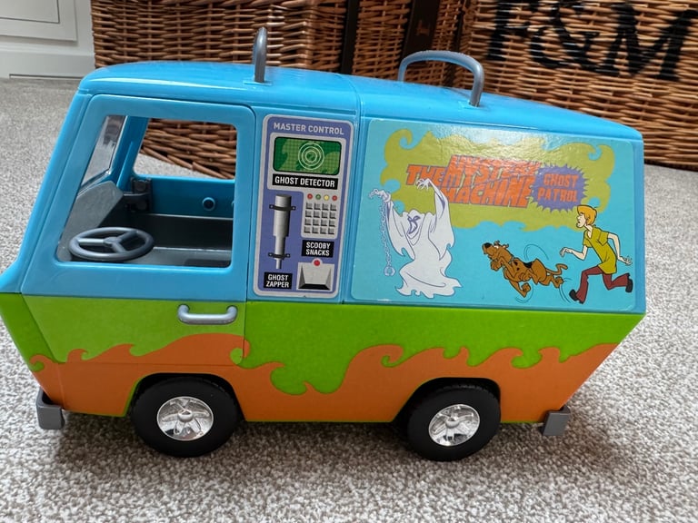 Vintage Scooby Doo money box, mystery machine van, dice roller DVD