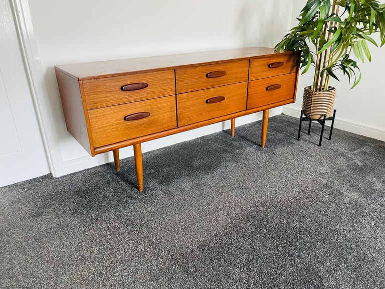Teak Austinsuite sideboard 70s 