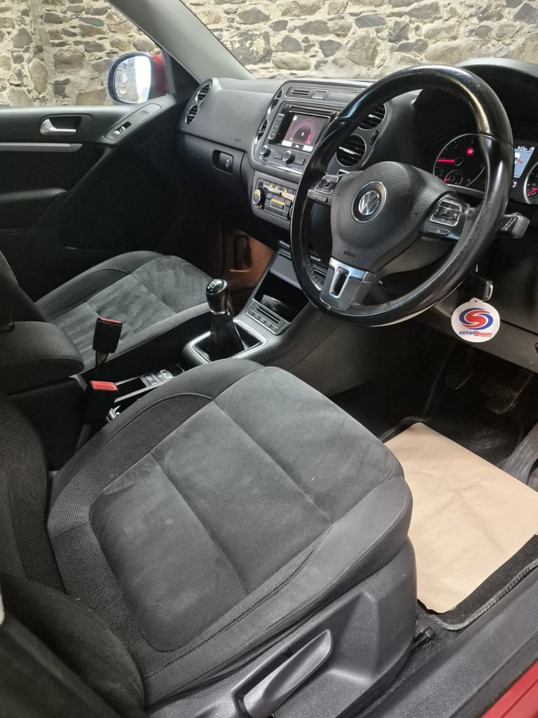 Volkswagen, TIGUAN, Estate, 2014, Manual, 1968 (cc), 5 doors