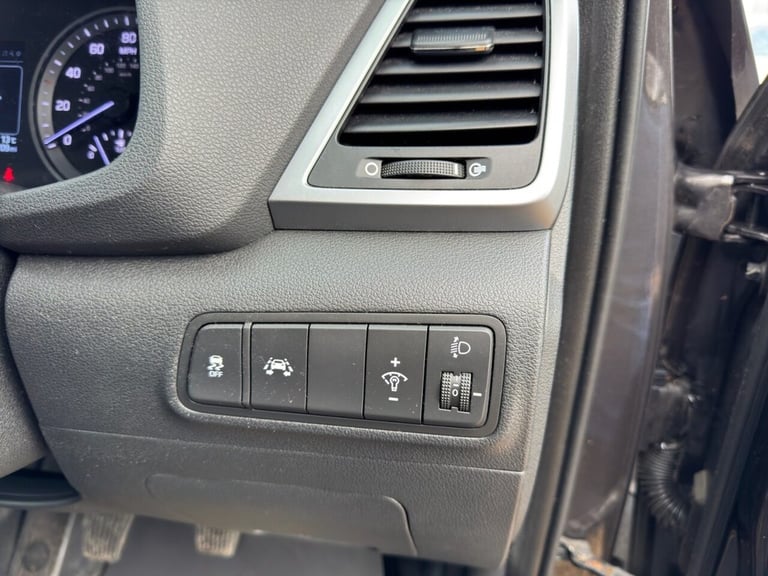 2016 Hyundai TUCSON 1.7 CRDi Blue Drive SE Nav SUV 5dr Diesel Manual Euro 6 (s/s) (116 ps) Diesel...