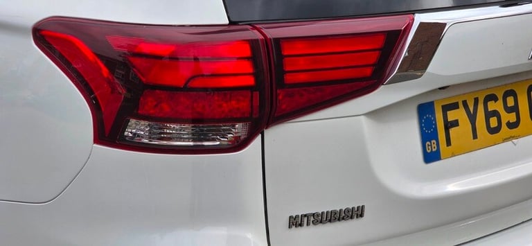 2019 Mitsubishi Outlander 2.4 PHEV Juro 5dr Auto ESTATE PETROL/ELECTRIC Automatic