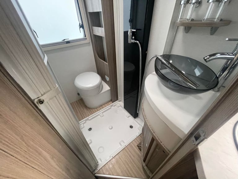 2020 BENIMAR PRIMERO 331 4 BERTH FIXED BED MOTORHOME WITH ONLY 6K MILES ANDERSON MOTORHOME SALES