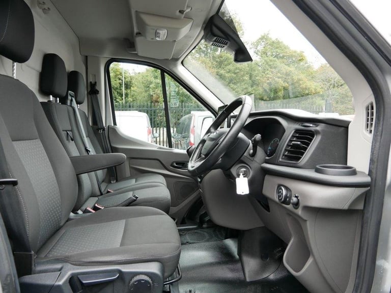 69 FORD TRANSIT 350 2.0 EBL 130 BHP MEDIUM H3 EXTRA HIGH ROOF TREND ( AIR CON )