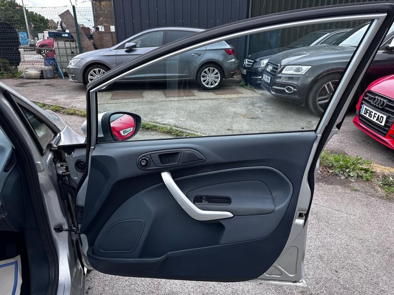 2009 Ford Fiesta 1.25 Zetec 5dr HATCHBACK Petrol Manual