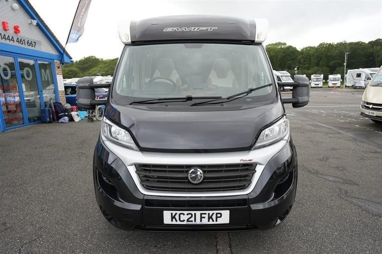 Swift Kon-Tiki Sport 599 FIAT 4 BERTH 2 TRAVEL SEAT MOTORHOME