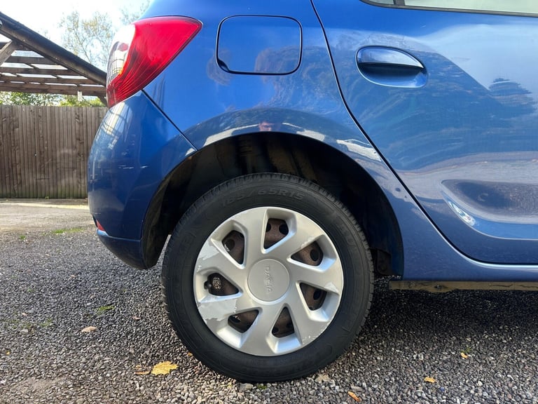 2013 Dacia Sandero 0.9 TCe Laureate Euro 5 5dr HATCHBACK Petrol Manual