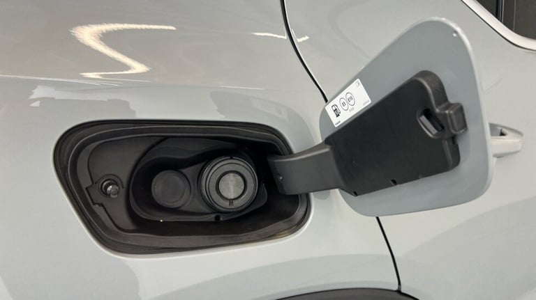 2024 Volvo XC40 Ultra, B3 Mild hybrid, Petrol, Bright (360 camera, Heated Windscreen) Estate Petr...