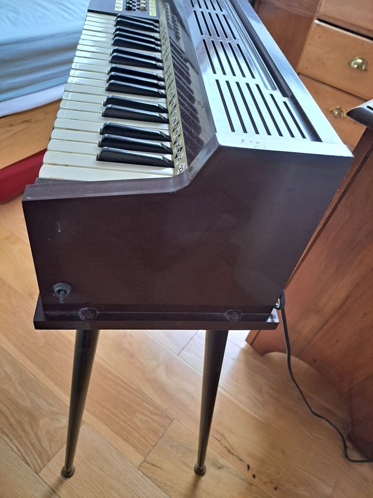 Vintage Rosedale 1222 Electric Chord Organ 