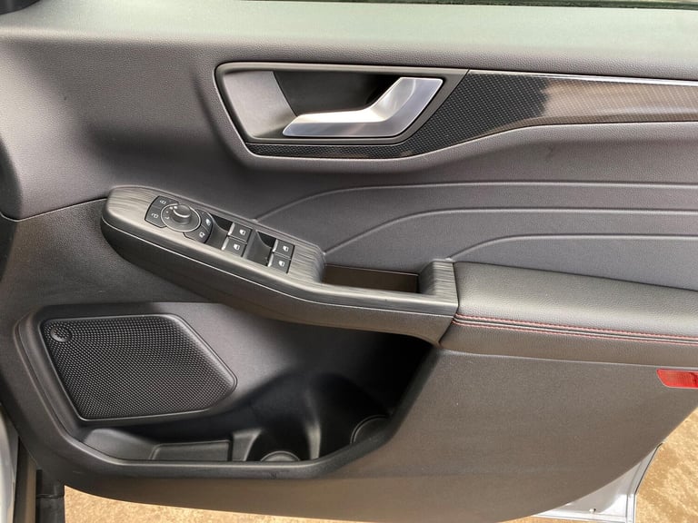 2023 Ford Kuga 2.5 EcoBoost Duratec 14.4kWh ST-Line X CVT Euro 6 (s/s) 5dr HATCHBACK Petrol/Elect...