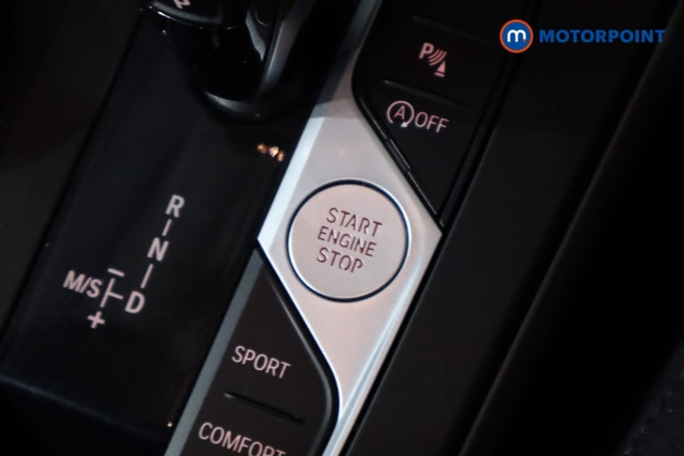 2024 BMW 1 Series 118i [136] SE 5dr Step Auto [Live Cockpit Pro] Hatchback Petrol Automatic