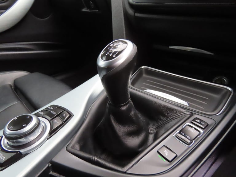 2014 BMW 3 Series 2.0 320d Sport Touring Euro 5 (s/s) 5dr ESTATE Diesel Manual