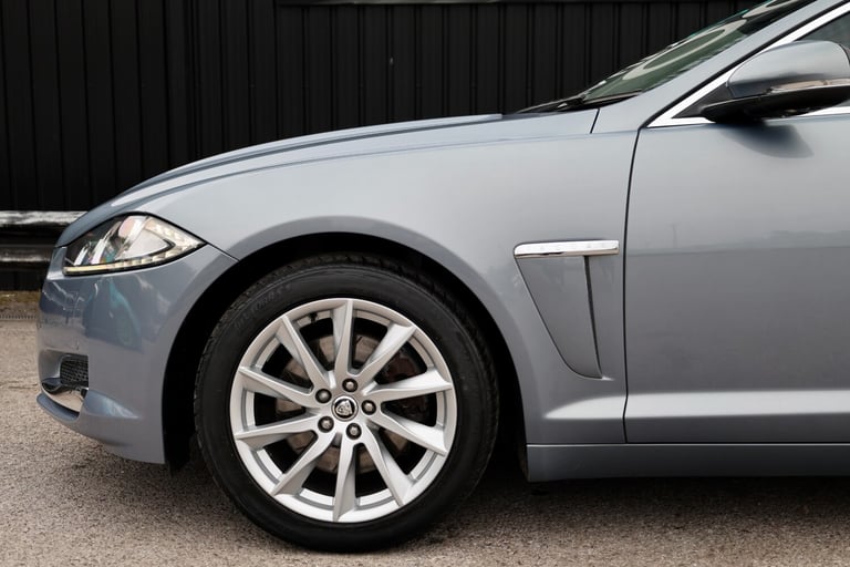 2013 '63' Jaguar XF 3.0 V6 Diesel Sportbrake Estate Premium Luxury + Rare Spec