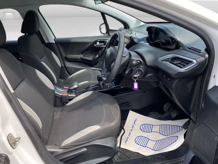 2015 Peugeot 2008 1.2 PureTech Access Euro 6 5dr (A/C) Petrol