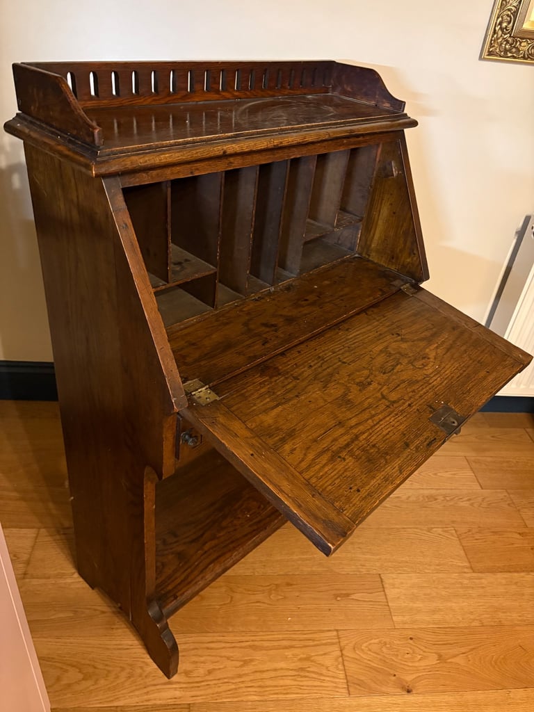 Antique wooden bureau/desk