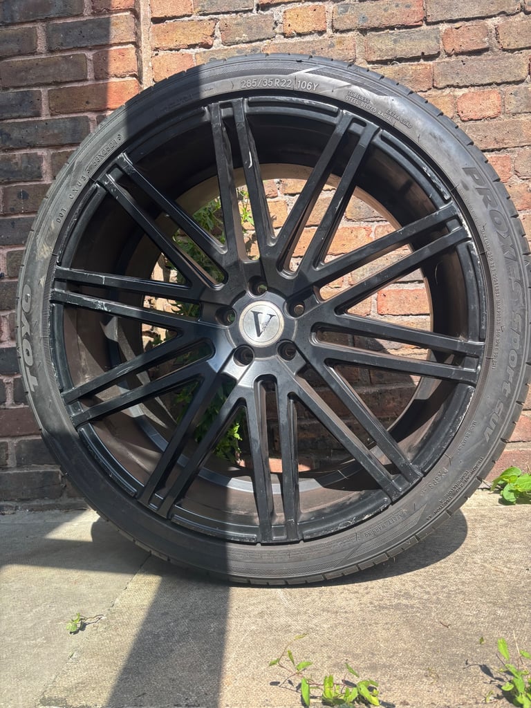 image for 22 inch Da Vinci wheel&tyre x 4