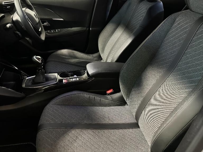 2025 Peugeot 2008 1.2 Puretech Allure Suv 5dr Petrol Manual Euro 6 (s/s) (130 Ps) HATCHBACK Petro...