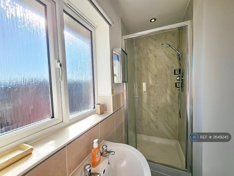 3 bedroom house in Boughton Way, Gloucester, GL4 (3 bed) (#2649245)