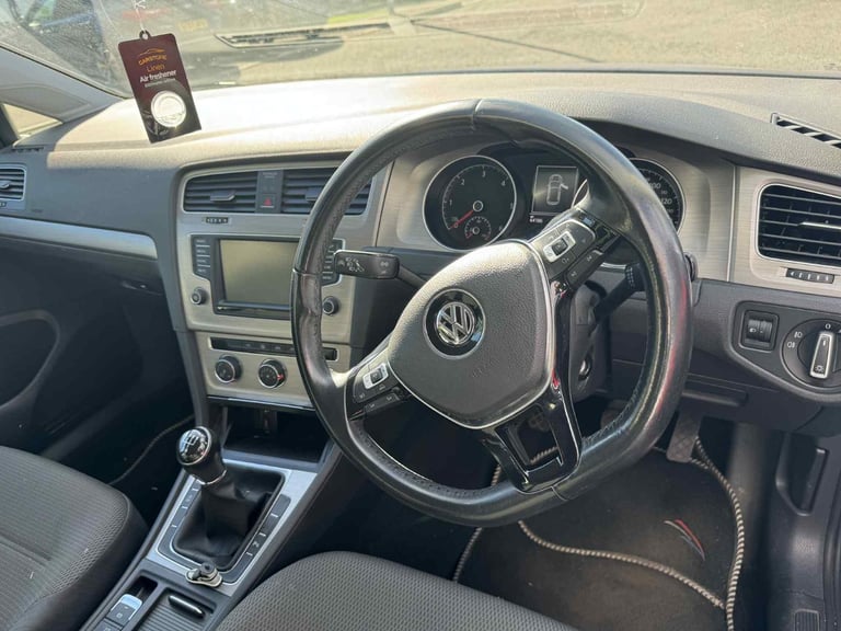 Volkswagen, GOLF, Hatchback, 2015, Manual, 1598 (cc), 5 doors