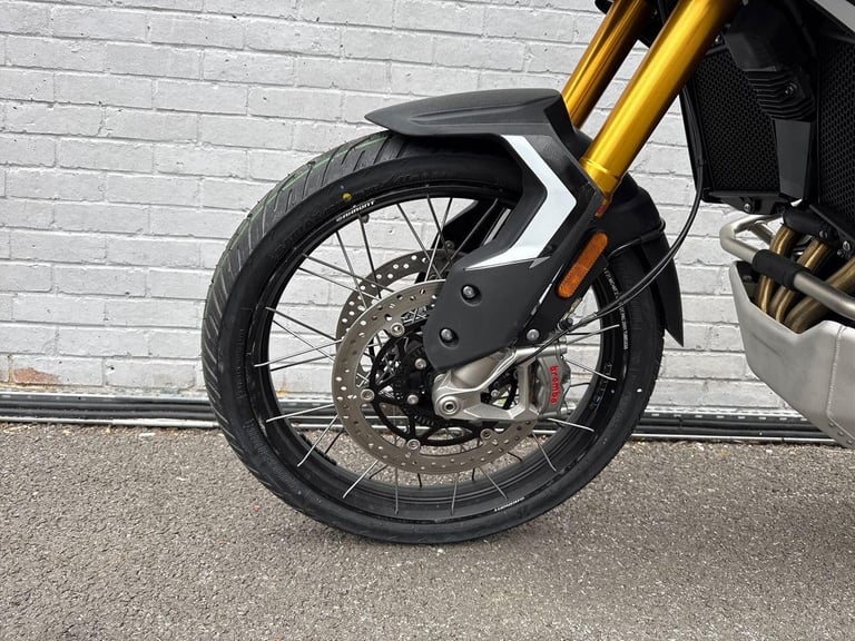 2025 Triumph Tiger 900 RALLY PRO STANDARD TWIN COLOUR Petrol white 6 Speed