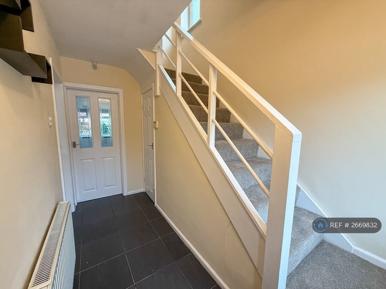 3 bedroom house in Bankside Road, Manchester, M20 (3 bed) (#2669832)