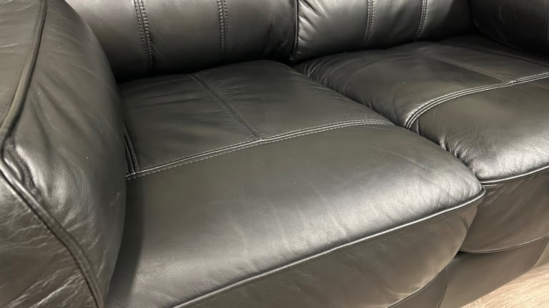 Black leather sofas 3&2